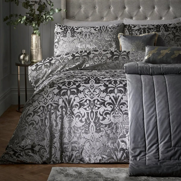 Damask Pattern Bedding Sets: A Timeless Classic for Your Bedroom