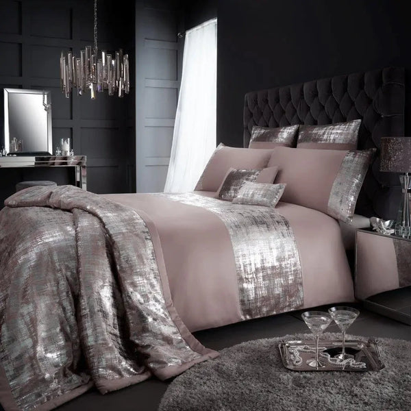 From Classic to Contemporary: Exploring Different Styles of Luxury Bedding Sets